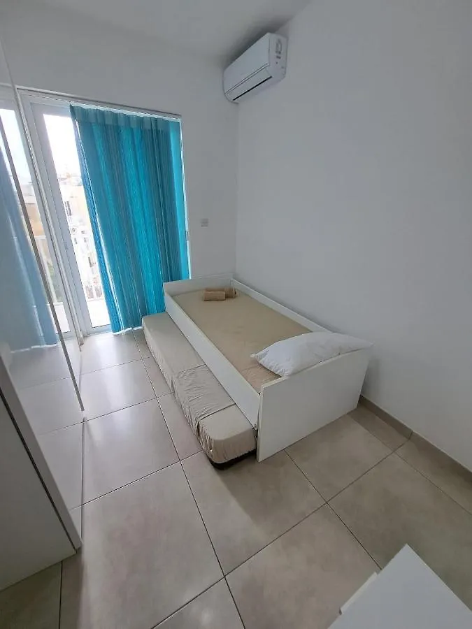 Modern Apartment In Gzira